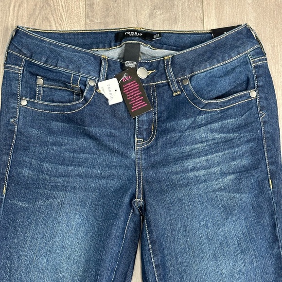 Womens Torrid 10 Regular Jeans Denim Dark Navy Blue Skinny Straight Stretch NWT - Picture 5 of 10